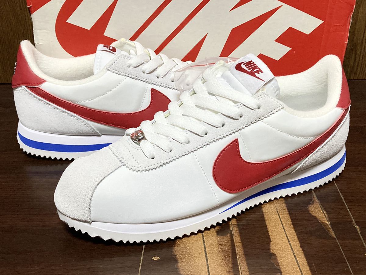Điều gì khiến người ta có thể tiếp tục mua mẫu giày Nike Cortez sau 50 năm ra mắt? Hinh anh 2: Dieu gi khien nguoi ta co the tiep tuc mua mau giay Nike Cortez sau 50 nam ra mat?