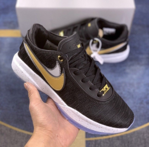 Giay Nike LeBron 20 'Black Metallic Gold' DJ5423-003