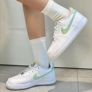 Giay Nike Air Force 1 Low 'Pastel Paisley' FJ7706-131