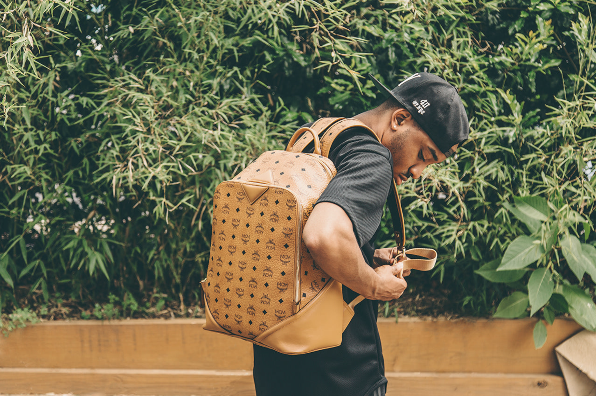 legit-check-6-buoc-quan-trong-de-xac-dinh-balo-mcm-chinh-hang