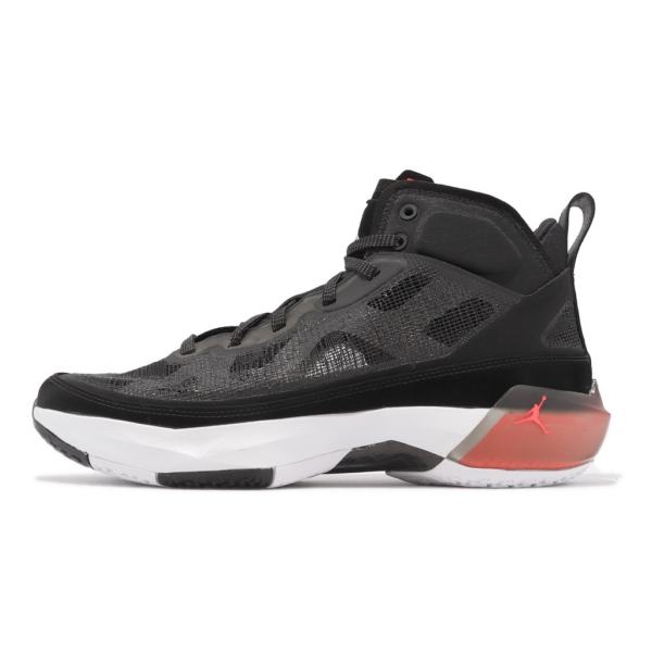 Giay Nike Jordan 37 'Black Hot Punch' DD6958-091