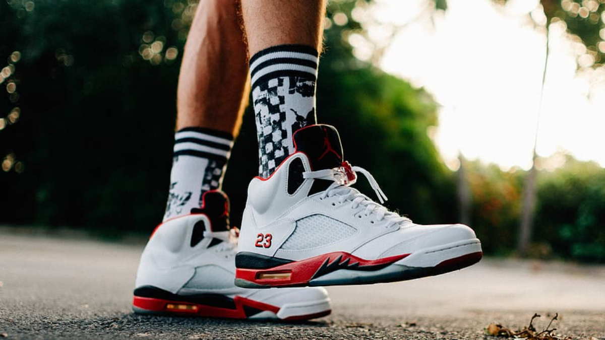 7 điểm cần lưu ý nhất để nhận biết 1 đôi giày Air Jordan chính hãng Hinh anh 7: 7 diem can luu y nhat de nhan biet 1 doi giay Air Jordan chinh hang