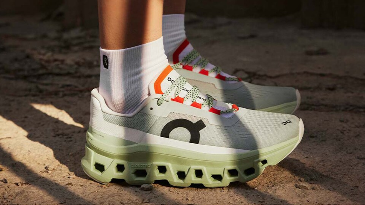 Top 10 mẫu giày chạy tốt nhất 2023 mà bạn nên sở hữu (Phần 1) Hinh anh 4: Top 10 mau giay chay tot nhat 2023 ma ban nen so huu (Phan 1)