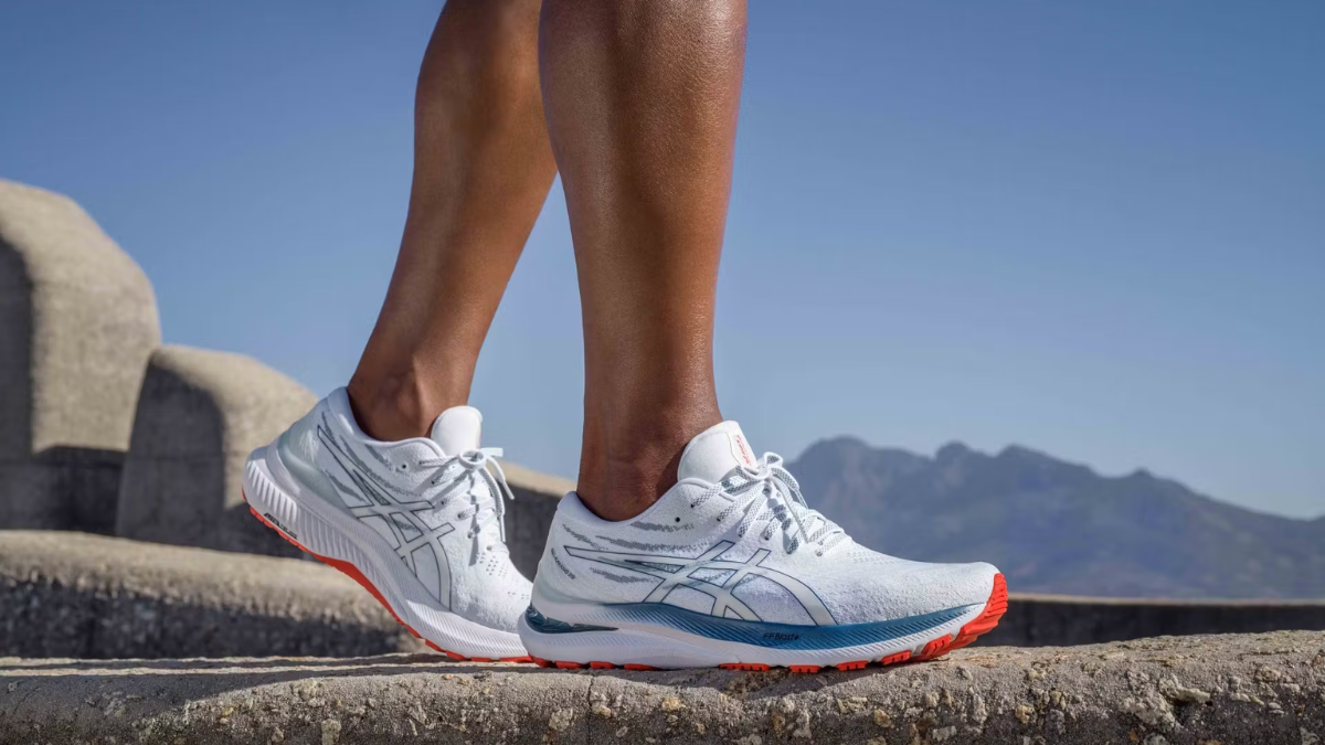 Top 10 mẫu giày chạy tốt nhất 2023 mà bạn nên sở hữu (Phần 1) Hinh anh 5: Top 10 mau giay chay tot nhat 2023 ma ban nen so huu (Phan 1)