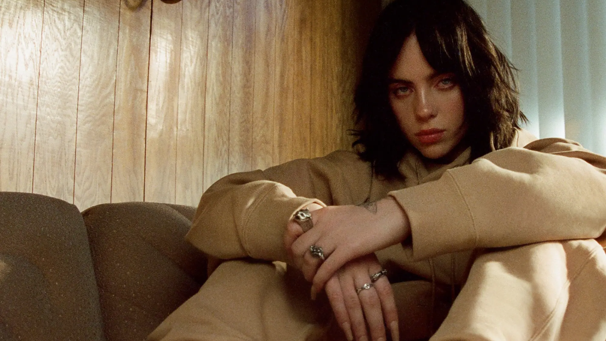 Đâu là những bản collab đình đám sneaker của Billie Eilish? Hinh anh 2: Dau la nhung ban collab dinh dam sneaker cua Billie Eilish?