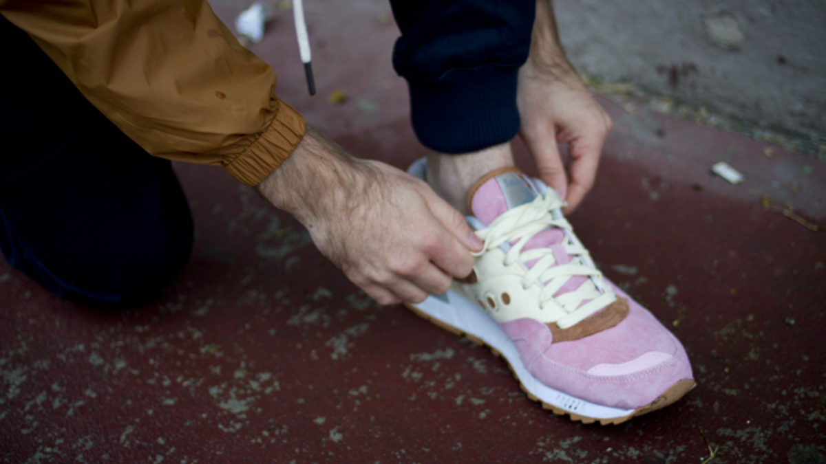 Hinh anh 5: Top 7 mau giay the thao theo chu de khong gian tot nhat