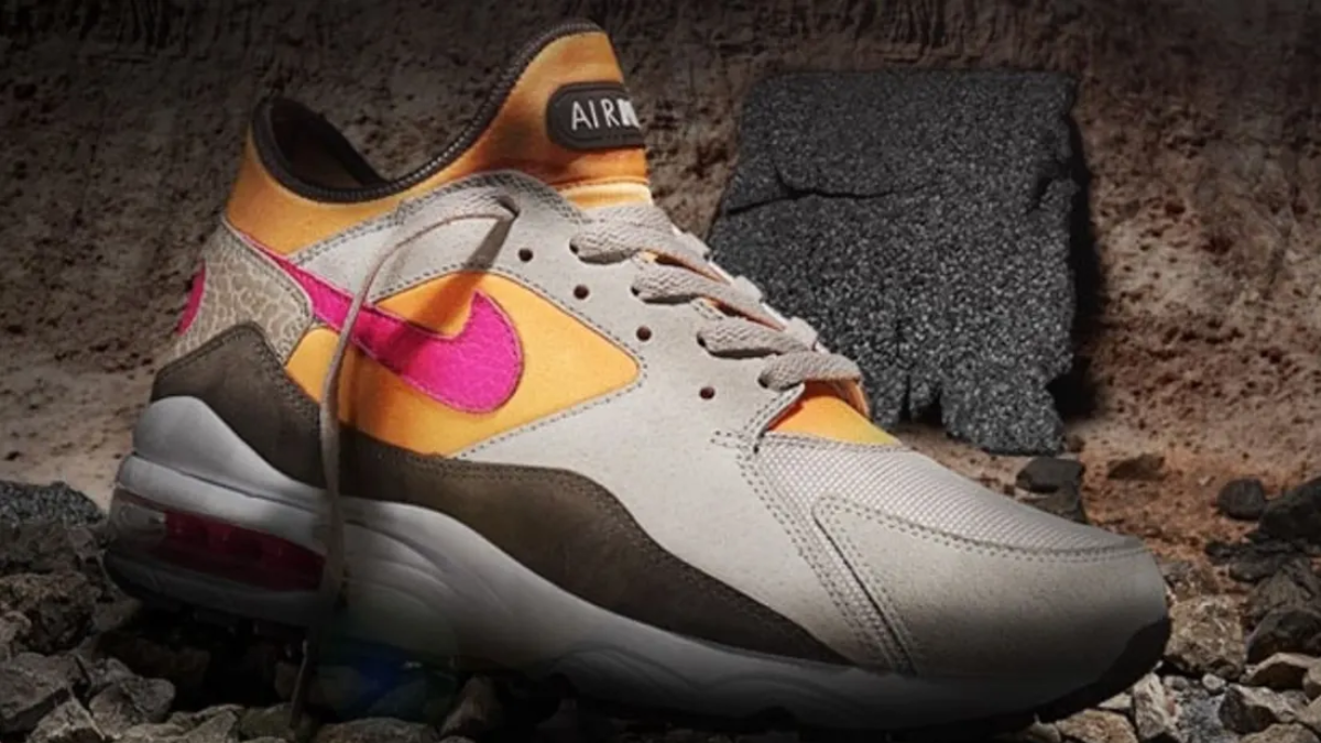 Hinh anh 8: Top 7 mau giay the thao theo chu de khong gian tot nhat