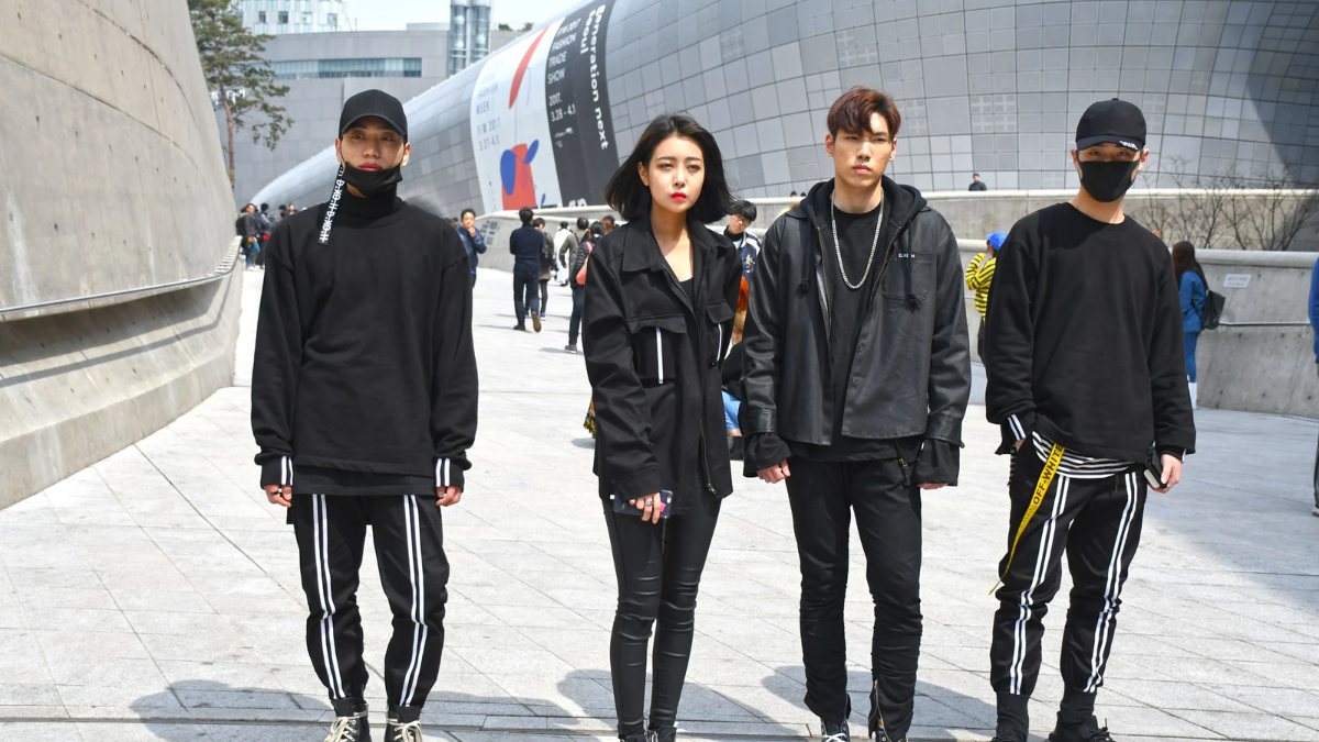 Streetwear Hàn Quốc: Những ngôi sao đang lên của thời trang Châu Á Hinh anh 1: Streetwear Han Quoc: Nhung ngoi sao dang len cua thoi trang Chau A