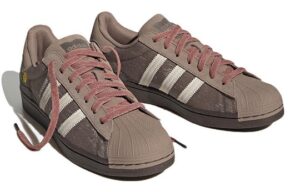 Giay Adidas Originals Superstar 'Graybrown' IG9629