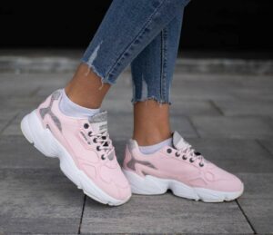 Giay Adidas Falcon 'Halo Pink' FV4660