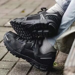 Giay Nike Vomero 5 'Triple Black' BV1358-003