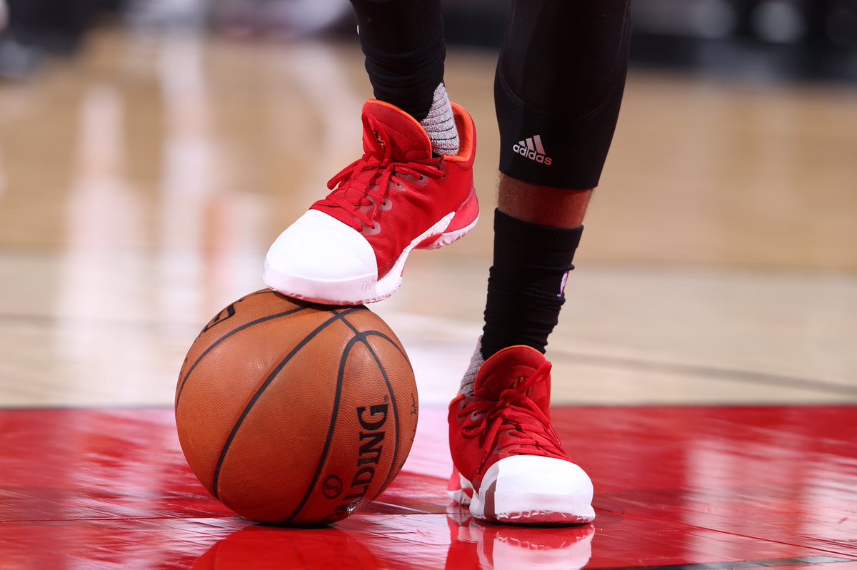 Hinh anh 5: Adidas Harden: Su hoa quyen giua phong cach va hieu suat vuot troi
