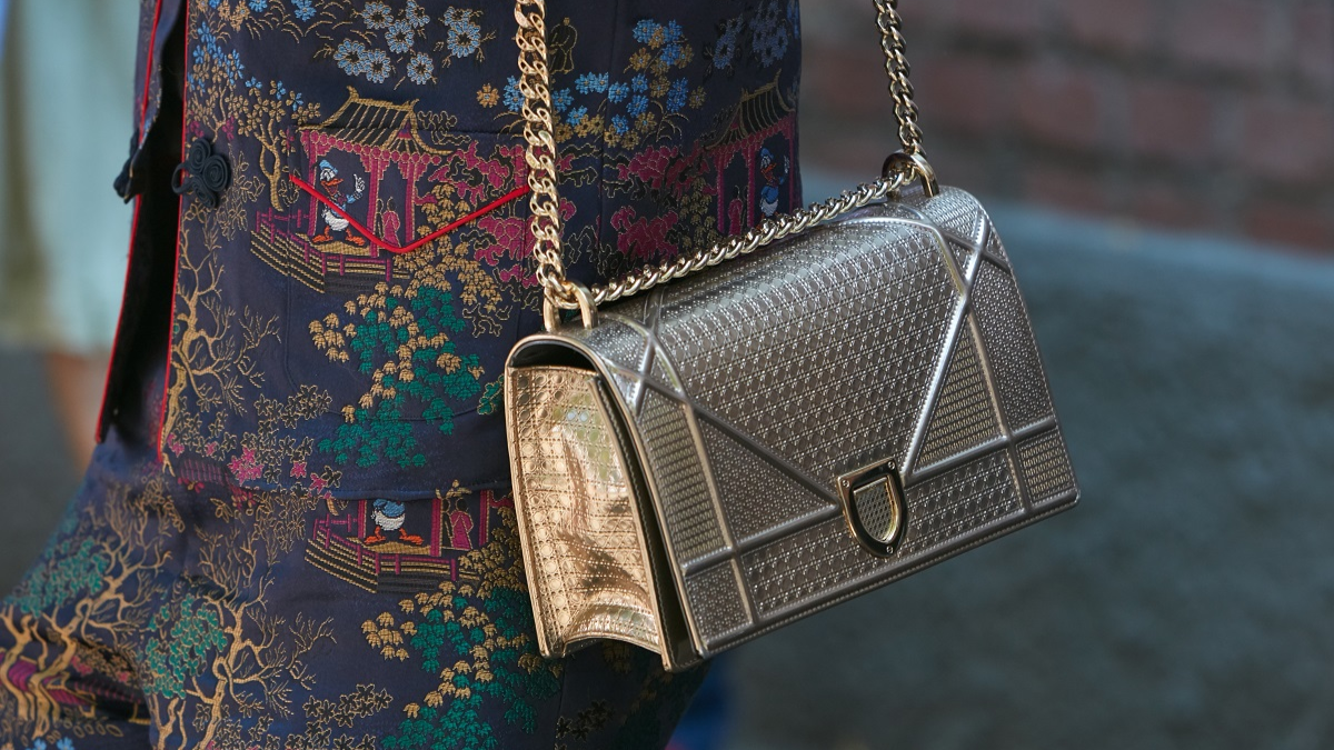 Hinh anh 4: Kham pha lich su cua nhung chiec tui Dior mang tinh bieu tuong