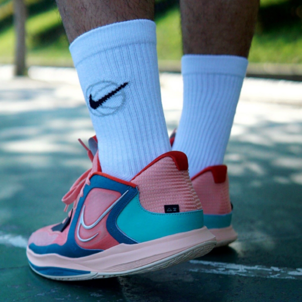 Giay Nike Kyrie Low 5 'Madder Root' DJ6014-800