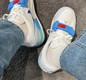 Giay Nike Air Jordan Legacy 312 Low GS 'Windy City' FN8896-131