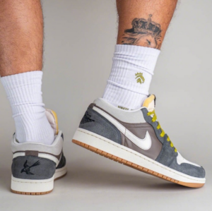 Giay Nike Air Jordan 1 Low 'SNKRS Day Korea 2023' FD0399-004