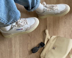 Giay Autry Low Leather Suede 'White' AULM-LS33