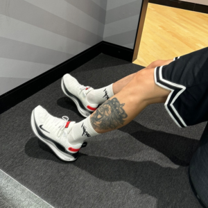 Giay Nike ReactX Infinity 4 'White Black' DR2665-100