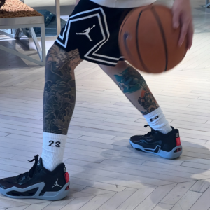 Giay Nikre Jordan Tatum 1 PF 'Old School' DZ3322-001