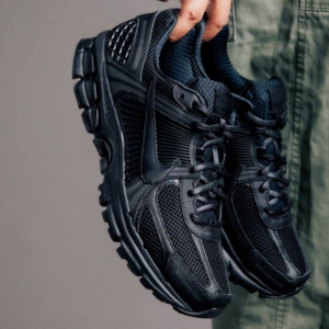 Giay Nike Vomero 5 'Triple Black' BV1358-003