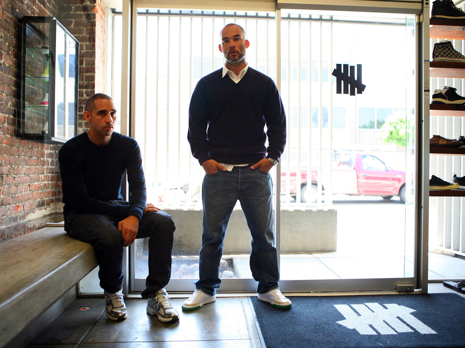 Hinh anh 2: Nhung dieu co the ban chua biet ve thuong hieu Undefeated