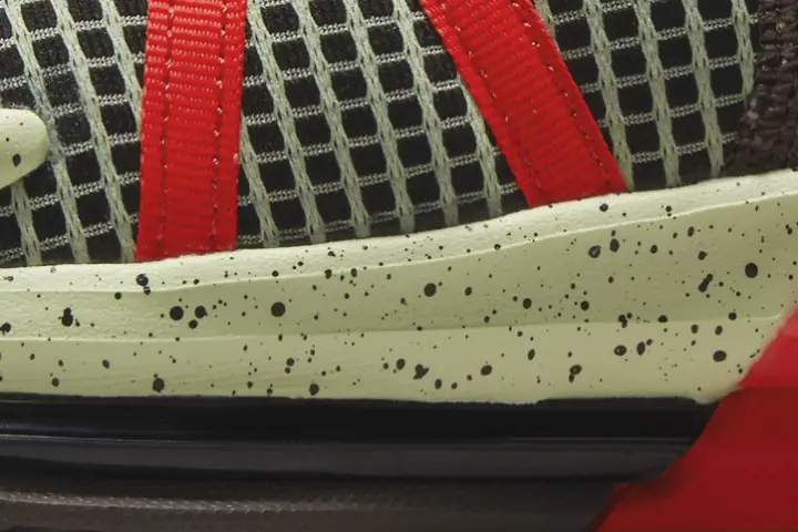 Hinh anh 6: Giay bong ro LeBron Witness 7 thuc su tot va dang so huu?