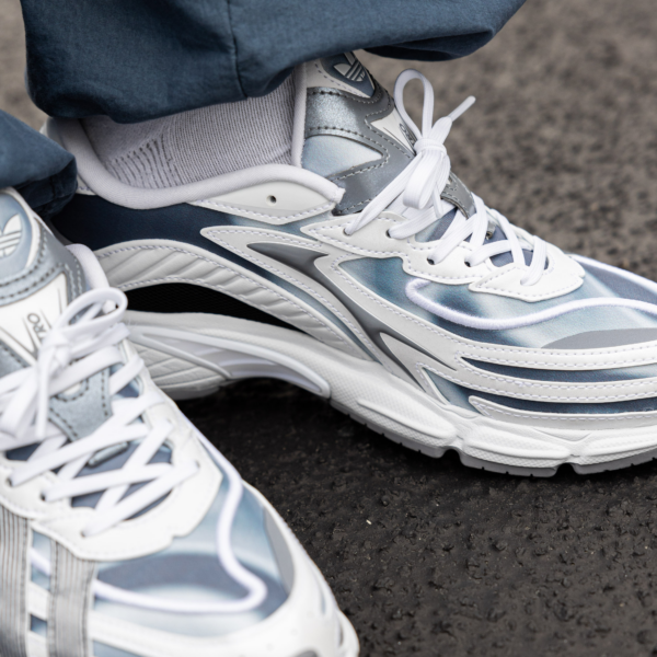 Giay Adidas Orketro 2.0 'Cloud White Grey' IE4217