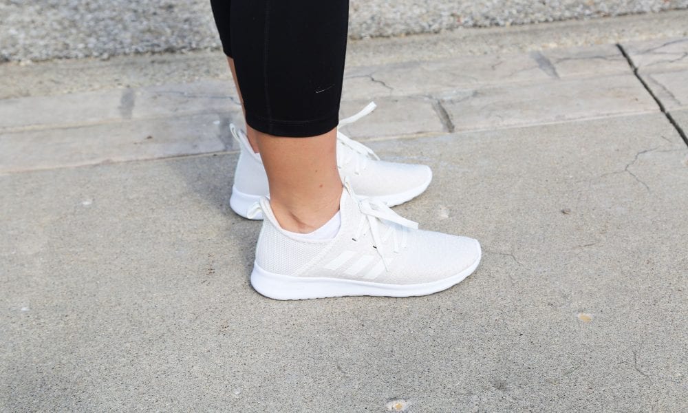 Hinh anh 8: 15 doi giay Adidas ma ban khong nen bo lo trong he 2023(P2)