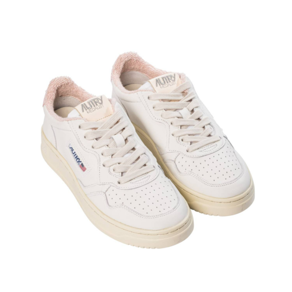 Giay Autry Medalist Low Leather 'White Powder' AULW-SP05