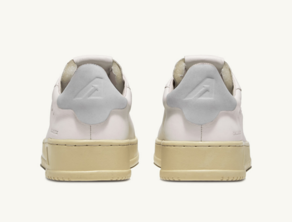 Giay Autry Dallas Low Nubuck Goatskin 'White' ADLW-NG01