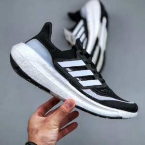 Giay Adidas Ultraboost Light 'Core Black' HQ6340