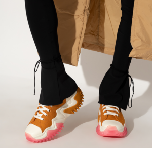 Giay Converse Run Star Motion 'Strawberry Jam Egret' A00854C