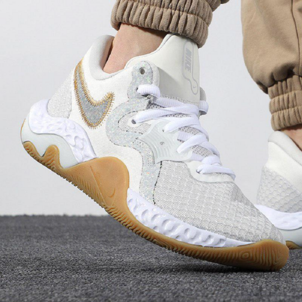 Giay Nike Renew Elevate 2 'Summit White Gum' CW3406-100