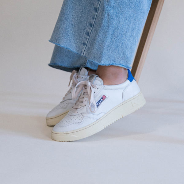 Giay Autry Medalist Low Leather 'White Azure' AULW-LL46