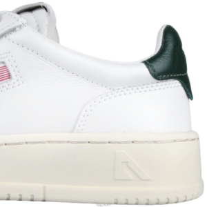 Giay Autry Medalist Low Leather 'White Green' AULW-LL47