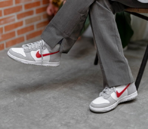 Giay Nike Dunk High 'Athletic Club Grey Red' DH9750-001