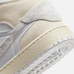 Giay Nike Air Jordan 1 Mid SE 'White Sail' FB9142-120