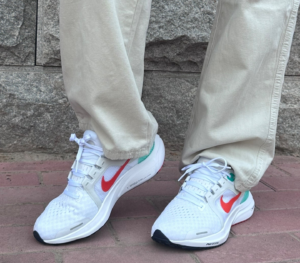 Giay Nike Air Zoom Vomero 16 'White Clear' DA7698-106