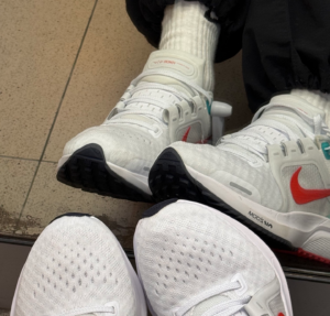 Giay Nike Air Zoom Vomero 16 'White Clear' DA7698-106