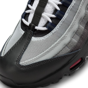 Giay Nike Air Max 95 'Black' DM0011-007