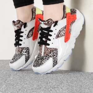 Giay Nike Huarache Run SE 'Summit White' DV2243-100