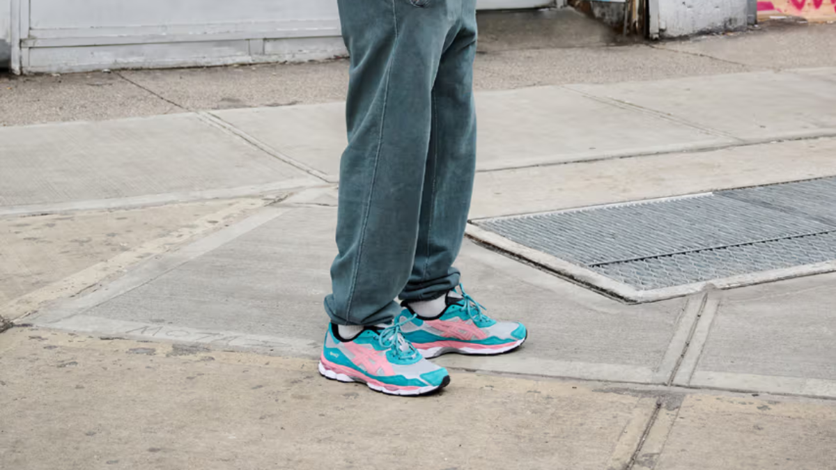 Hinh anh 10: Diem qua nhung mau giay the thao thu vi trong 2023 nay (Phan 2)