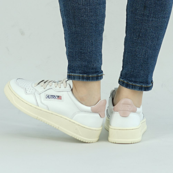 Giay Autry Medalist Low Leather 'White Pink' AULW-LL16