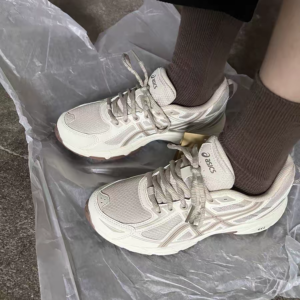 Giay Asics Gel-Venture 6 'Beige' 1012B359-250