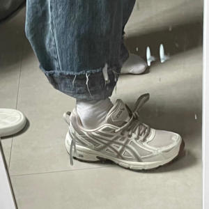 Giay Asics Gel-Venture 6 'Beige' 1012B359-250