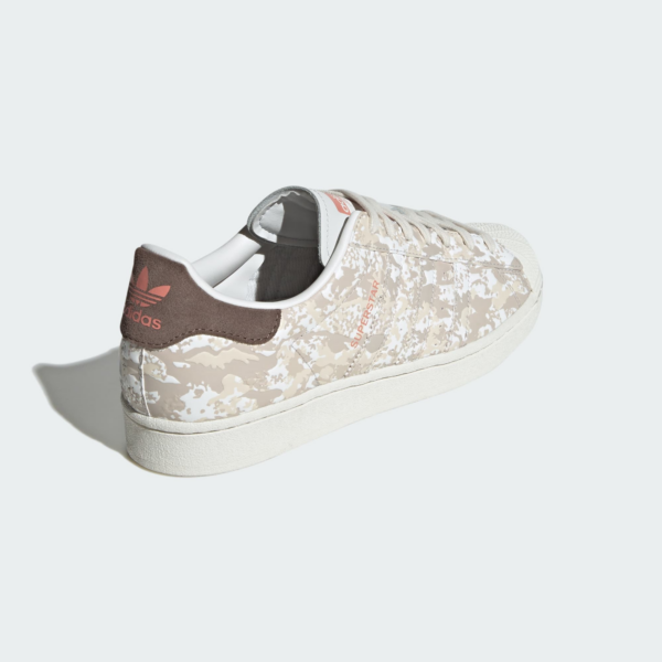 Giay Adidas Superstar 'Camo Crystal White' IG3082