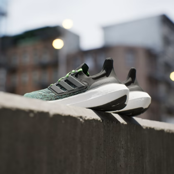 Giay Adidas Ultraboost Light 23 'Lucid Lime' HP6443