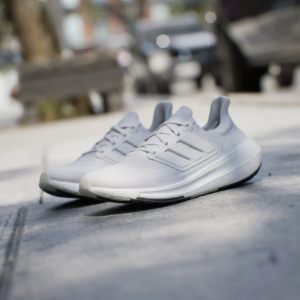 Giay Adidas Ultraboost Light 'Cloud White' GY9350