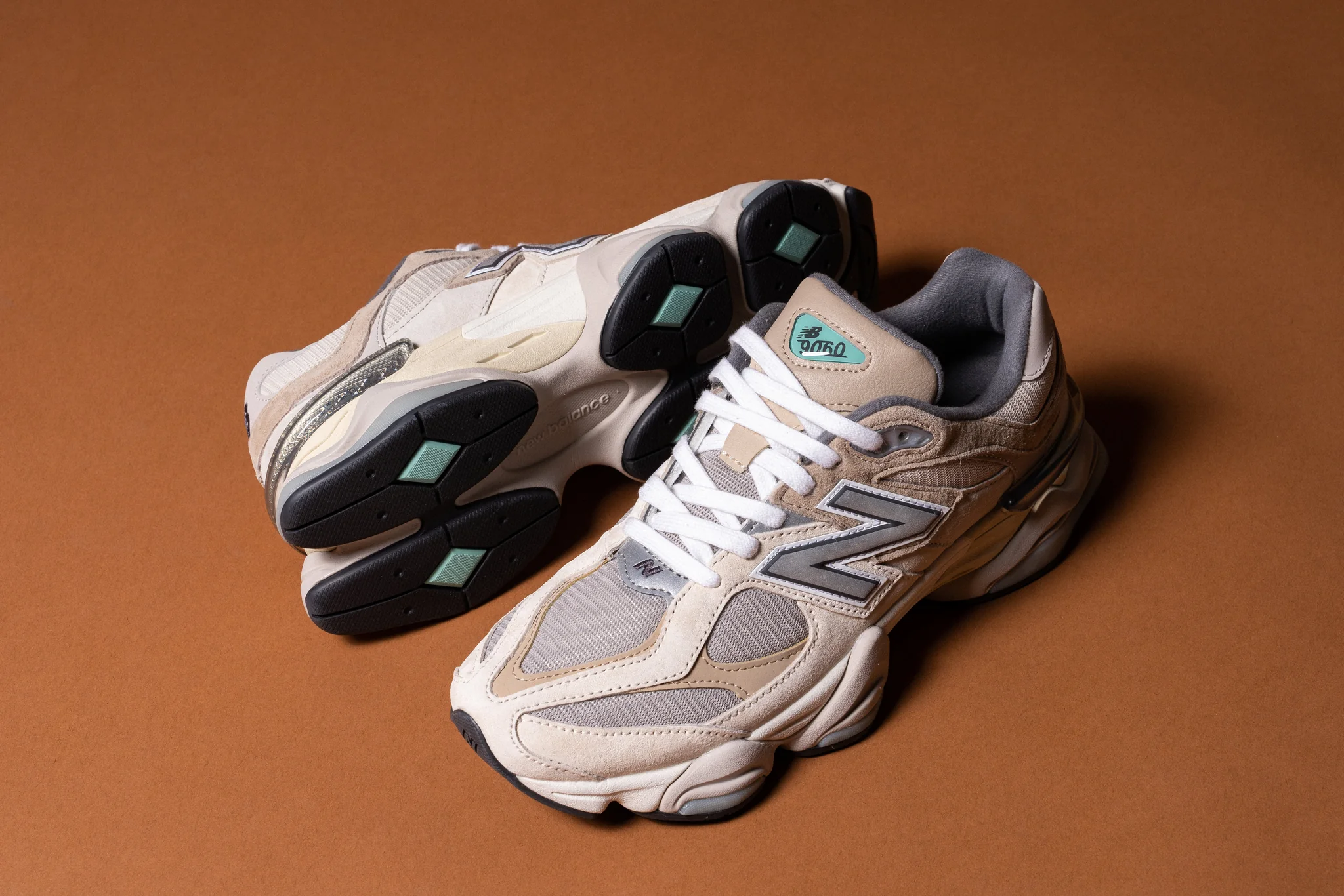 Hinh anh 6: New Balance 9060: Khi su doi moi den tu co dien