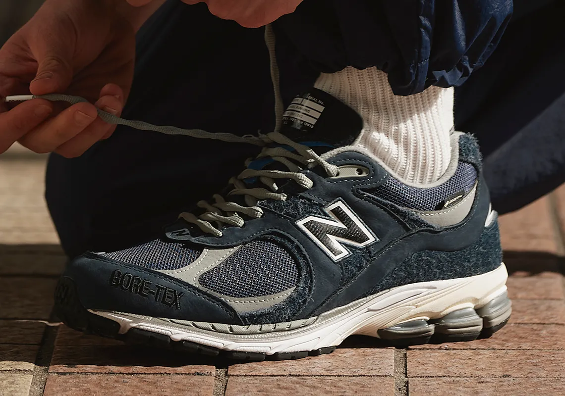 New Balance 2002R: Sự kết hợp giữa cổ điển và hiện đại Hinh anh 2: New Balance 2002R: Su ket hop giua co dien va hien dai